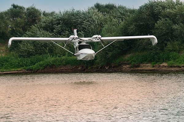 Легкий самолет малой авиации CK-12 Орион посадка на воду